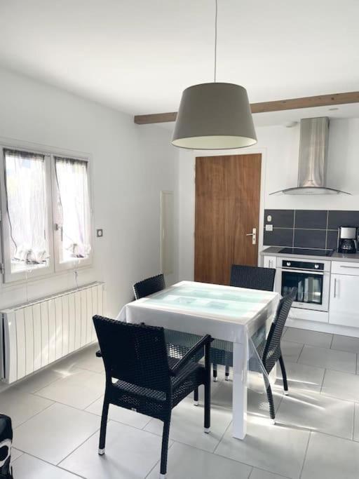 Appartement T2 Lumineux, Tres Bien Equipe, Proche Centre-Ville Salies-de-Béarn Εξωτερικό φωτογραφία